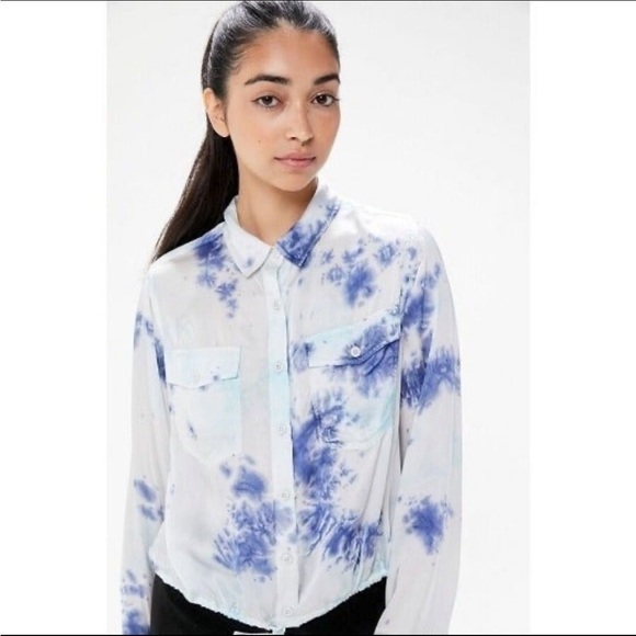 URBAN Outfitters Button up Blouse - Picture 1 of 11